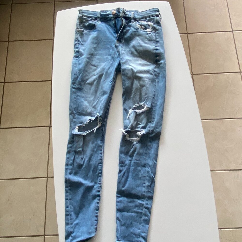 American Eagle Ripped Jegging